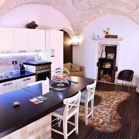 L'Angolo Di Gaudi, Casa Mila Putignano Kültér fotó
