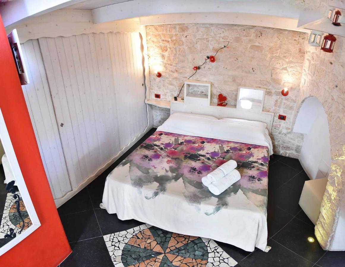 L'Angolo Di Gaudi, Casa Mila Putignano Kültér fotó